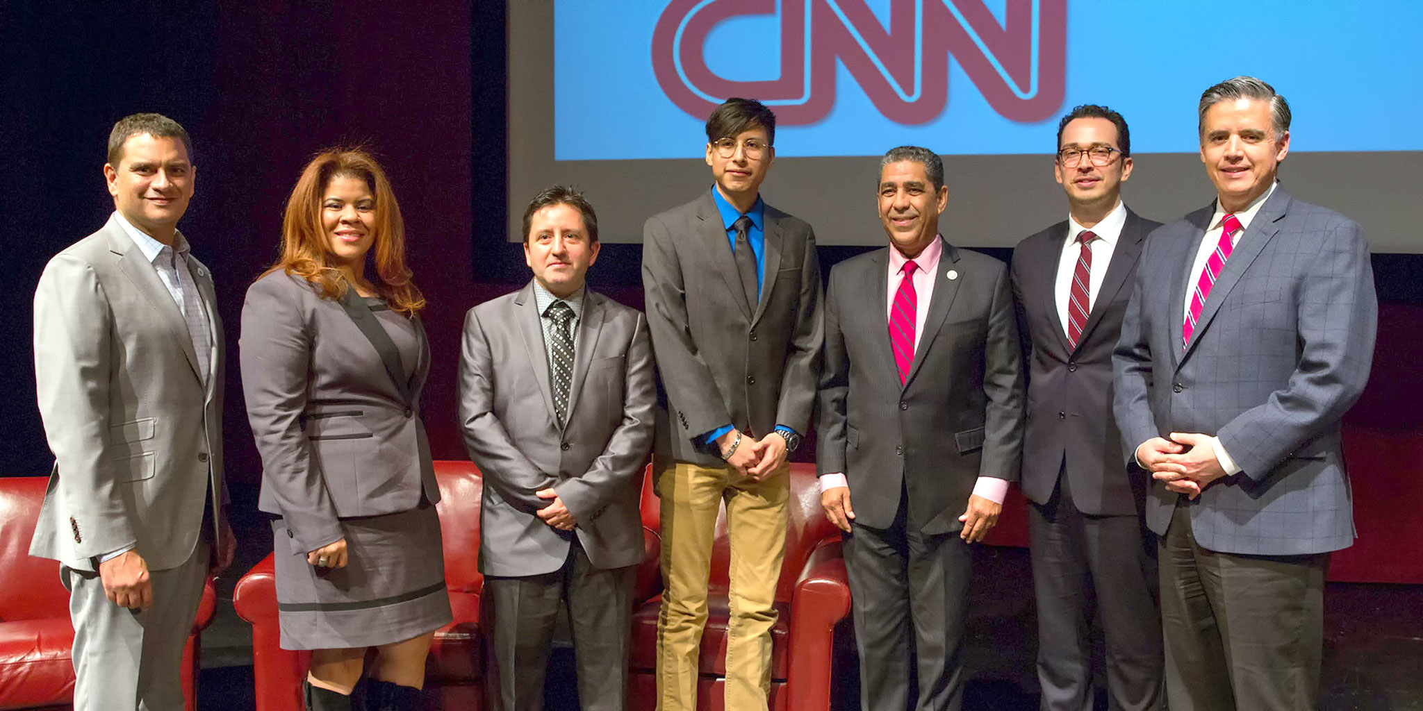 CNN en Español Screens Documentary at Lehman College that Chronicles the Struggle of Undocumented Immigrants in the U.S.