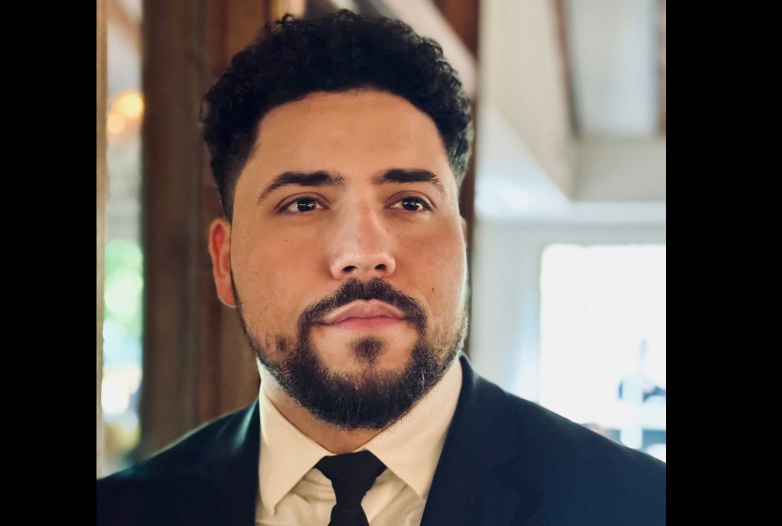 Headshot of Guillermo Escaño alumni profile
