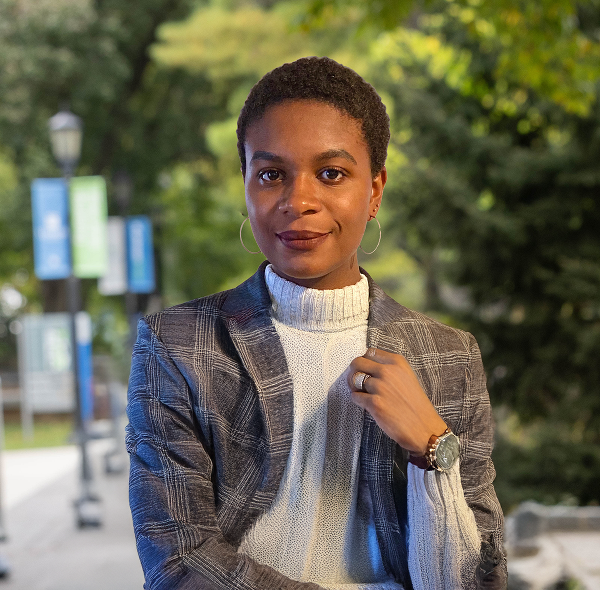 headshot of Victoria Smith