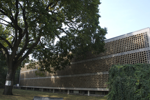 Lehman College Art Gallery / Fine Arts Building